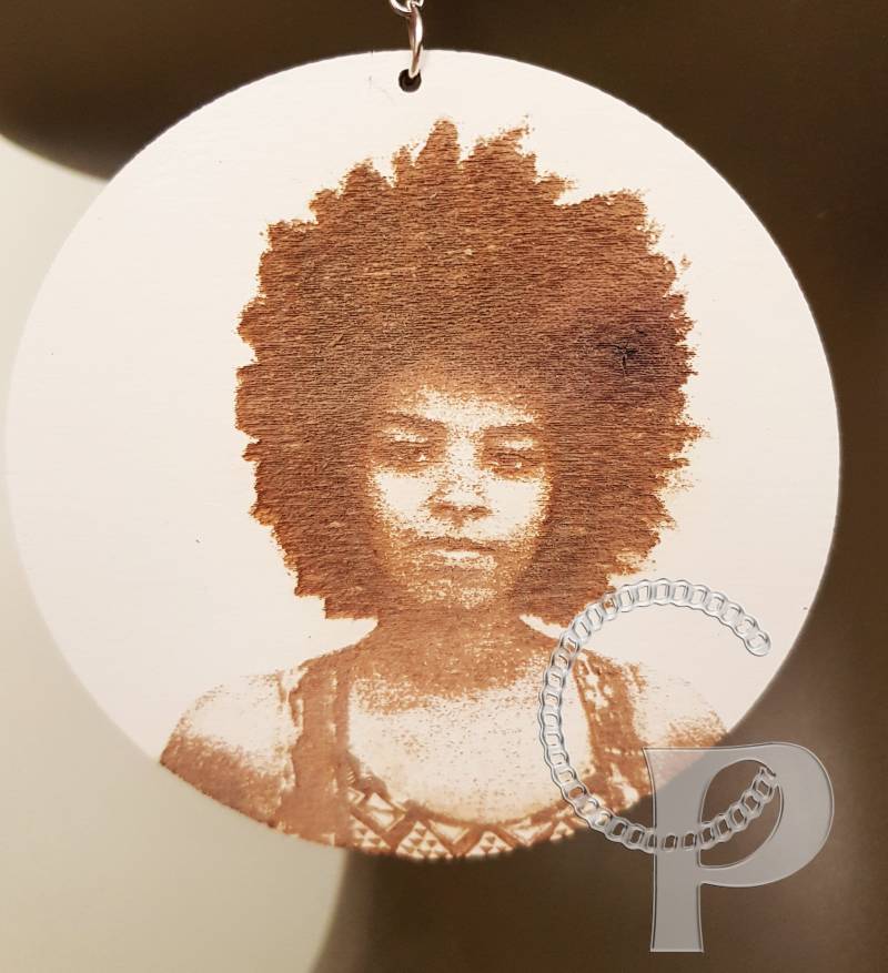 Ihre Fotoohrringe Personalisierte Natürliche Hölzerne Laser-Cut Und Ohrringe Ihr Foto Auf Den Ohrringen Graviert von CustomPiecesEU