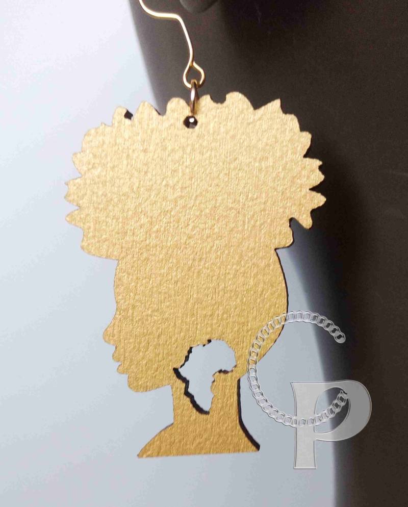 Laser Geschnittene Holzohrringe Afro Haar Mädchen Afrika Farben Gold Silber Rot Schwarz Blau Weiß Türkis von CustomPiecesEU