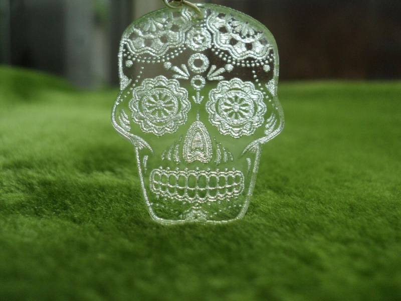 Laser Geschnittene Und Gravierte Klare Acryl Ohrringe Sugar Skull, Dia De Los Muertos von CustomPiecesEU