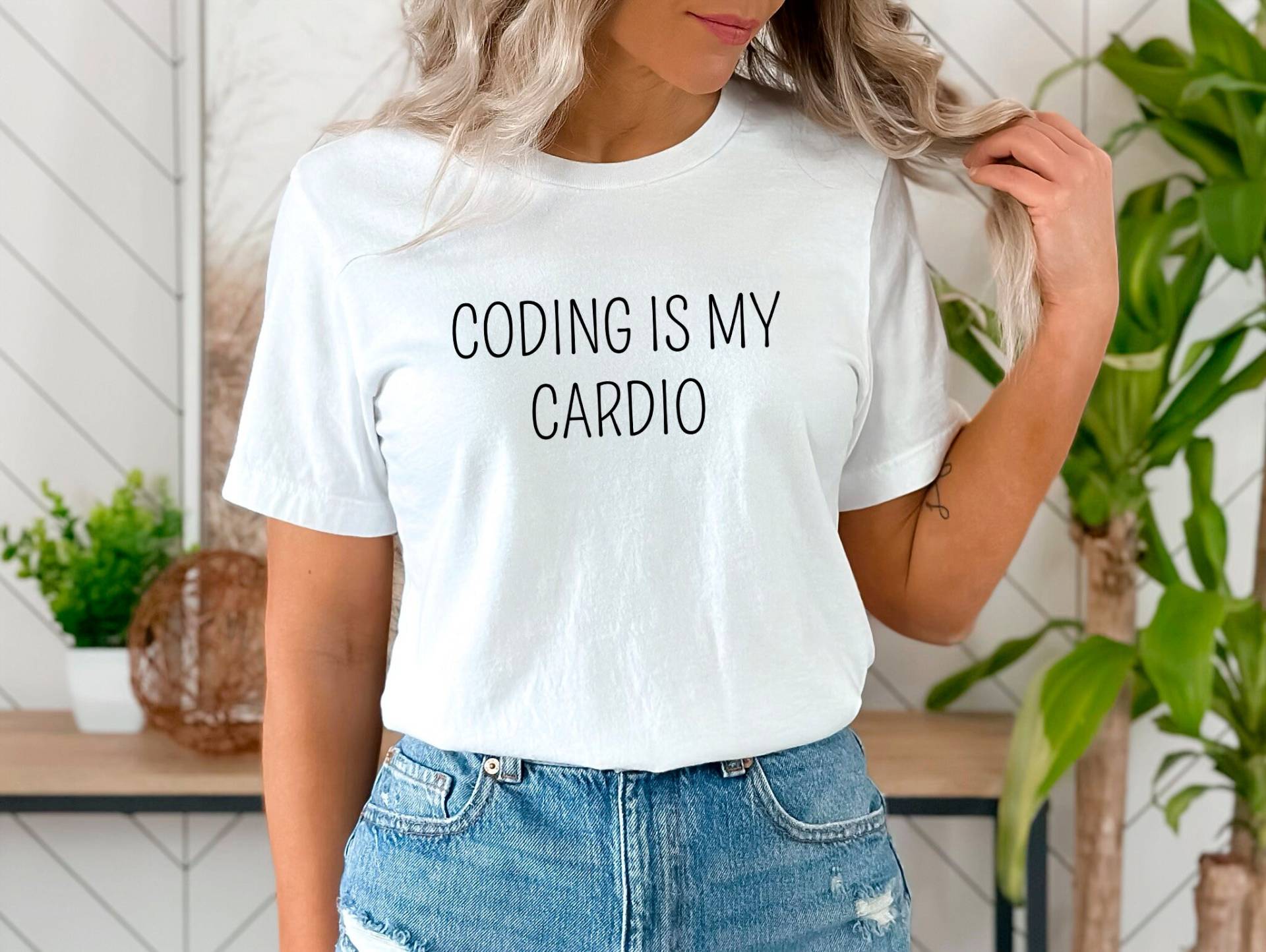 Coding Is My Cardio Shirt Lustige Programmier-Liebhaber-Geschenk Computer T-Shirt Code Web von CustomTShirtArtistry