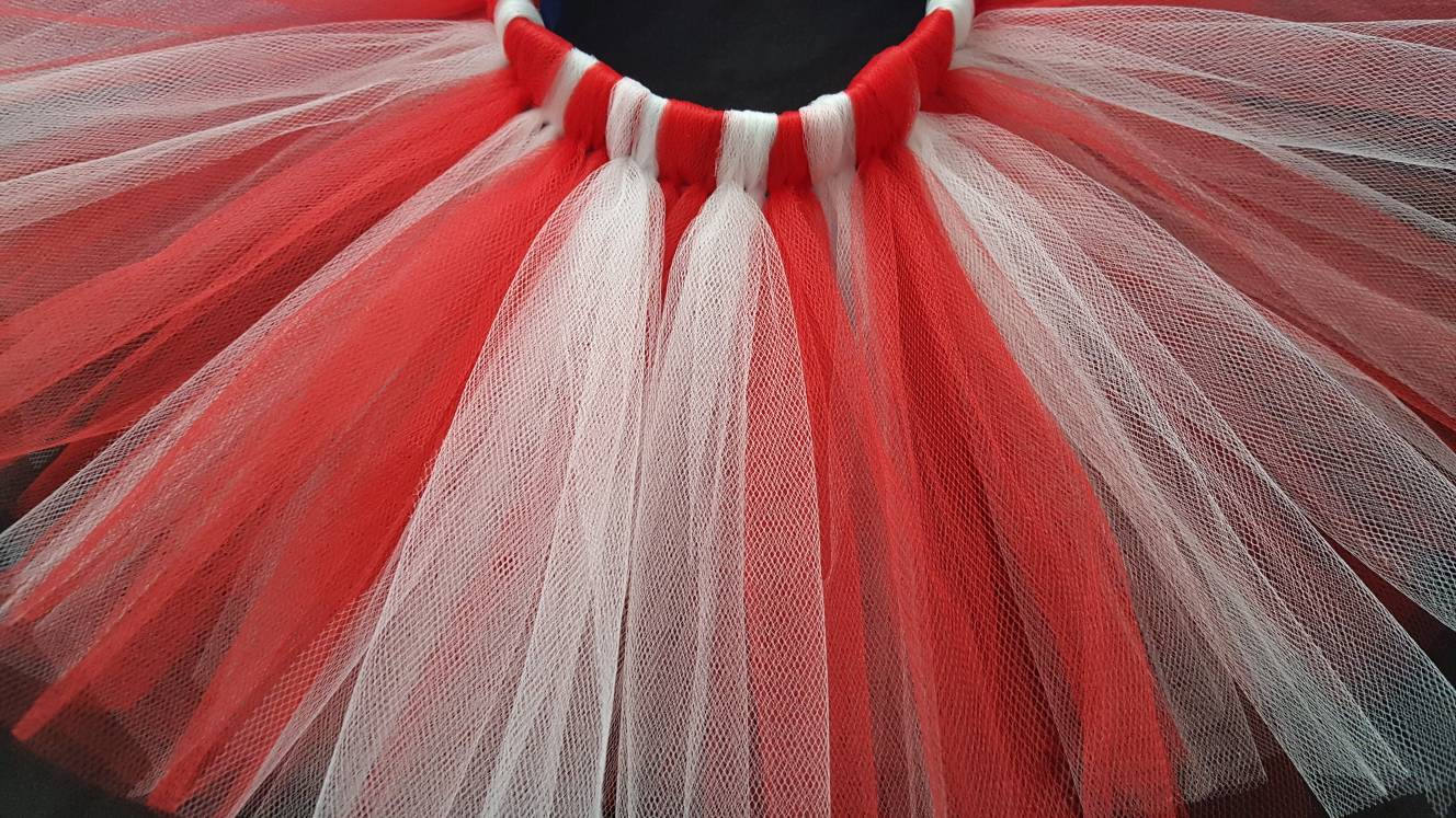 Rot Und Weiß Tutu - Candyland Tutu, Pfefferminze Weihnachten Süßigkeiten Zuckerrohr Flagge Neugeborene Baby-Tutu, Erwachsene Tutu Rot Und Weiß Tutu - Candyland Tutu, Pfefferminze Weihnachten Süßigkeiten Zuckerrohr Flagge Neugeborene Baby-Tutu, Erwachsene Tutu von CustomizedInColor