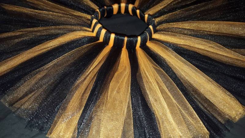 Schwarz Und Orange Tutu - Neugeborene, Säugling, Baby, Mädchen, Erwachsene Tiger Halloween Kostüm Schwarz Und Orange Tutu - Neugeborene, Säugling, Baby, Mädchen, Erwachsene Tiger Halloween Kostüm von CustomizedInColor