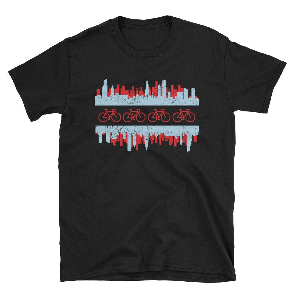 Chicago Flagge Radfahrer Fahrrad Chicagoan Bekleidung Geschenk Kurzarm T-Shirt von CustummMerch