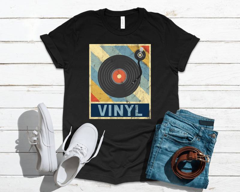 Retro Vinyl Schallplatte Player Musik | T-Shirt Tank-Top Hoodie Sweatshirt Lange Ärmel Bekleidung Geschenk von CustummMerch