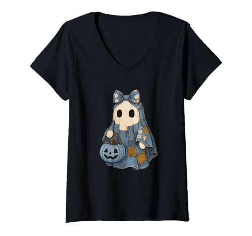 Damen Süßer Patchwork-Geist im Jeanskleid mit Kürbiskorb T-Shirt mit V-Ausschnitt von Cute Patch Spirits Apparel