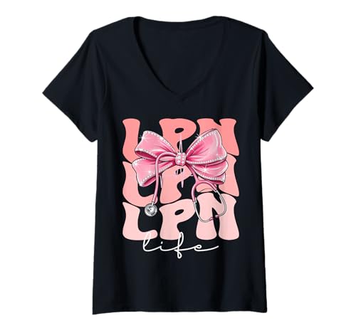 Damen LPN Life Week Day for Women Pink Coquette Bow Stethoskop T-Shirt mit V-Ausschnitt Damen LPN Life Week Day for Women Pink Coquette Bow Stethoskop T-Shirt mit V-Ausschnitt von Cute and Funny Groovy Coquette LPN Life