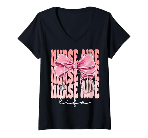 Damen Krankenschwesterhelfer Life Week Day für Frauen Rosa Kokette Schleife T-Shirt mit V-Ausschnitt Damen Krankenschwesterhelfer Life Week Day für Frauen Rosa Kokette Schleife T-Shirt mit V-Ausschnitt von Cute and Funny Groovy Coquette Nurse Aide Life