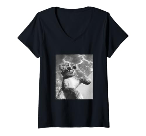 Damen Lustige Katze mit Sonnenbrille und Schwimmen im Pool T-Shirt mit V-Ausschnitt Damen Lustige Katze mit Sonnenbrille und Schwimmen im Pool T-Shirt mit V-Ausschnitt von Cute and Summery Animal Designs