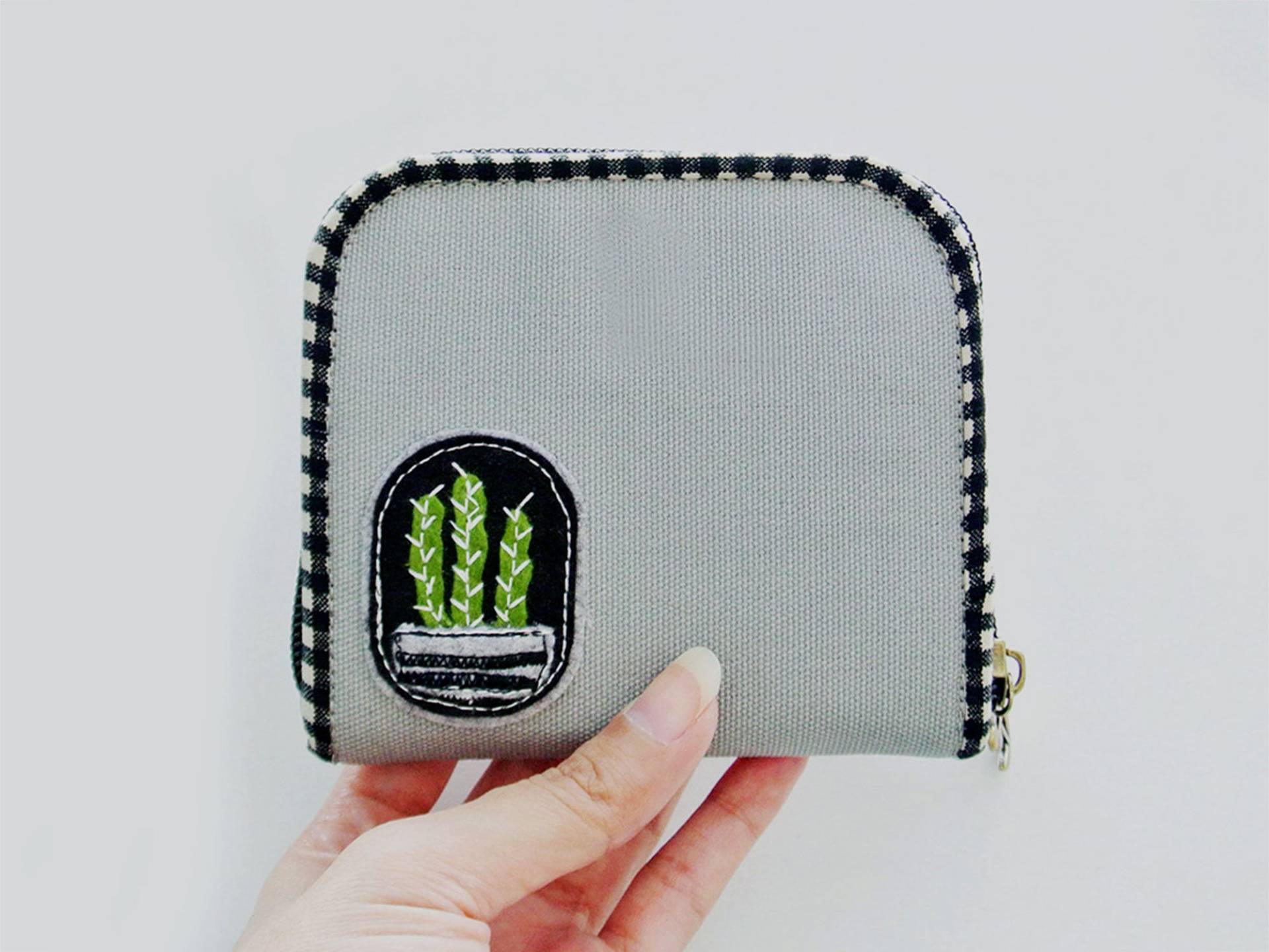 Mini Kaktus Liebhaber Geldbeutel Kompakter Bi-Fold-Organizer Mit Reißverschluss-Münzfach von CuteAmongUs
