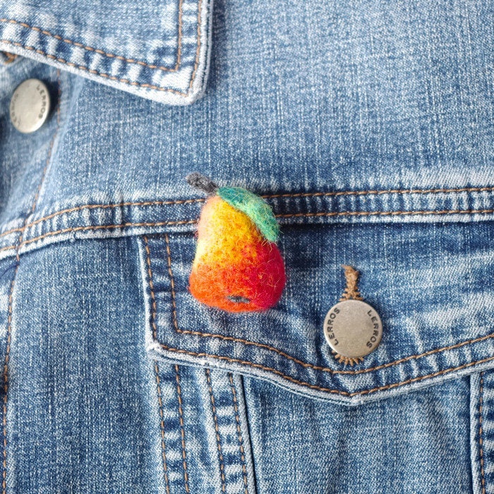 Gefilzte Birne Brosche Wolle Obst Accessoire Gefilzte Birne Brosche Wolle Obst Accessoire von CuteAndFelted