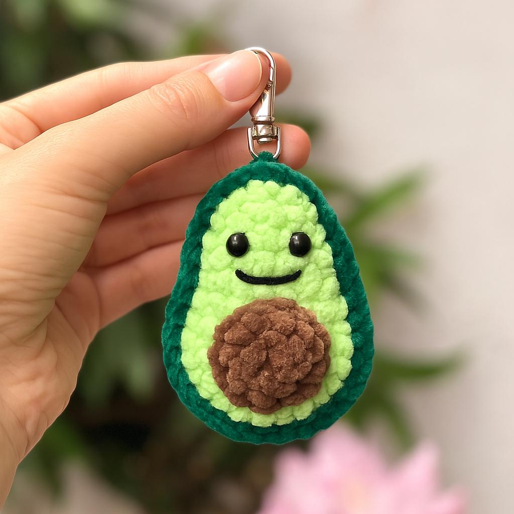 Avocado Schlüsselanhänger - Weiches Frucht-Accessoire, Geschenkidee Für Kinder, Teenager & Gruppen Avocado Schlüsselanhänger - Weiches Frucht-Accessoire, Geschenkidee Für Kinder, Teenager & Gruppen von CuteHappyToys