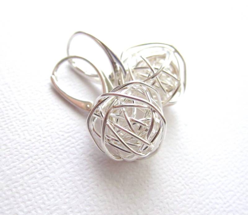 Große Wirre Kugel Ohrringe An Klappbrisuren, Sterling Silber Ohrringe, Moderne Von Cutejewels Große Wirre Kugel Ohrringe An Klappbrisuren, Sterling Silber Ohrringe, Moderne Von Cutejewels von CuteJewels