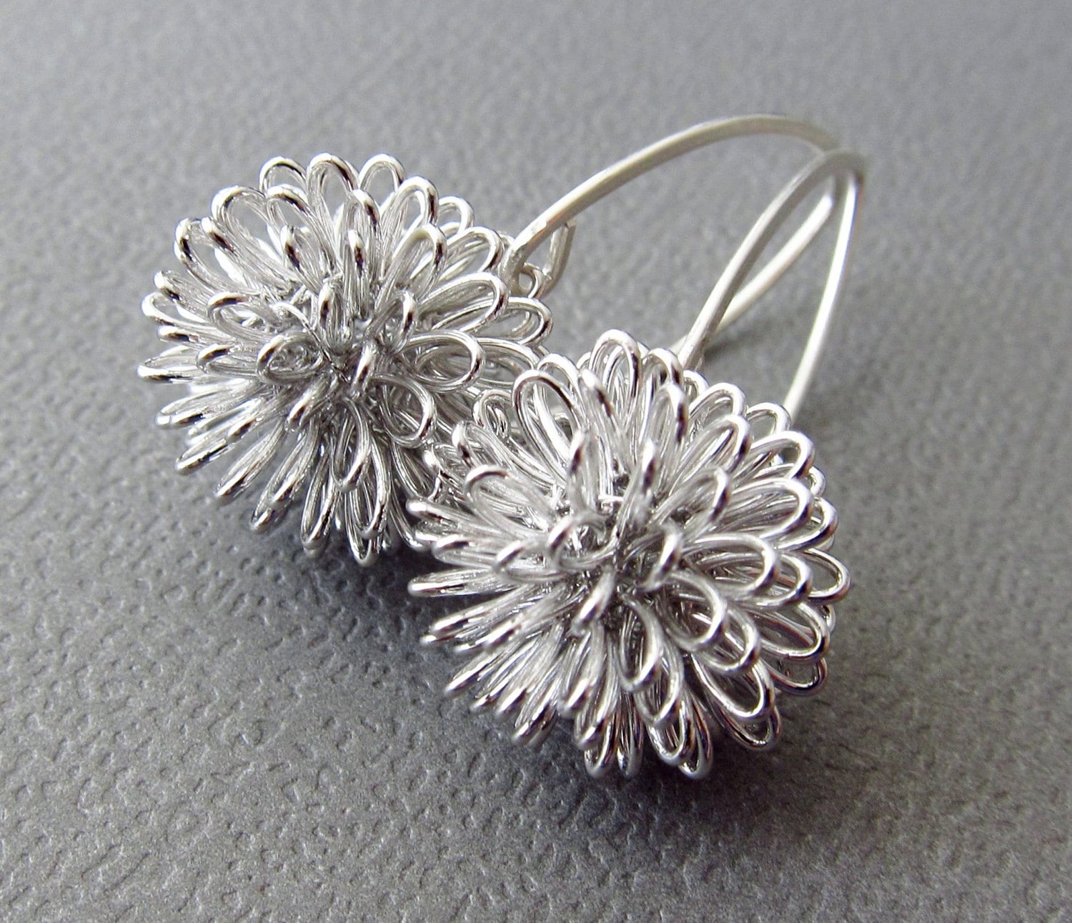 Ohrringe Dahlie Sterling Silber Moderne Design Silberdraht Kugel - Ähnlich Wie Pusteblumen Ohrringe Dahlie Sterling Silber Moderne Design Silberdraht Kugel - Ähnlich Wie Pusteblumen von CuteJewels