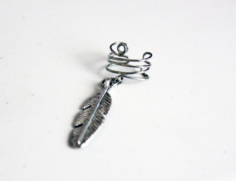 Antike Silber Feder Ohrmanschette - Kein Piercing Erforderlich Antike Silber Feder Ohrmanschette - Kein Piercing Erforderlich von CuteNSassyShop