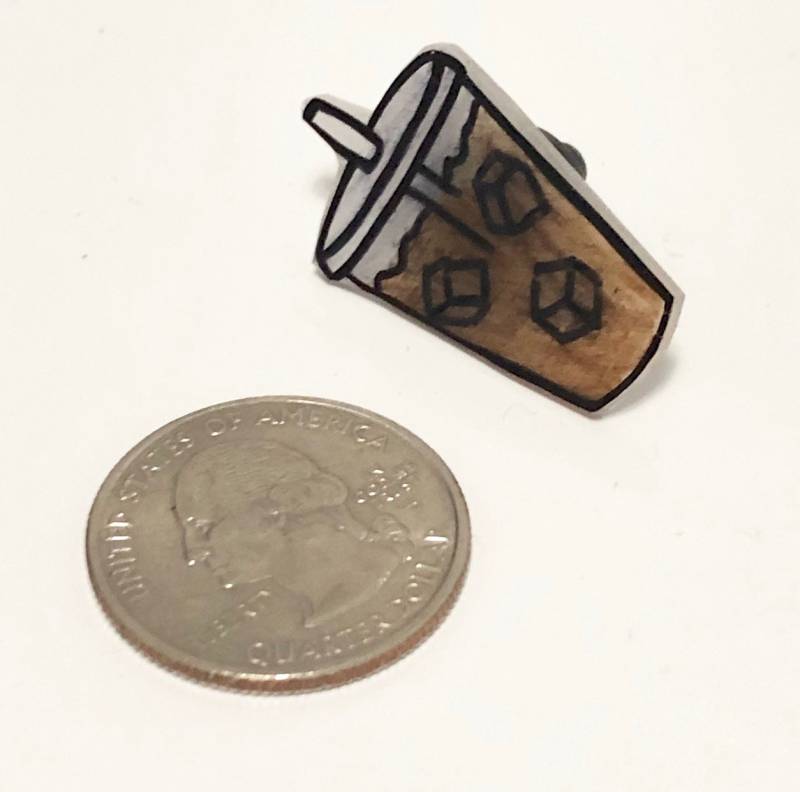 Eiskaffee Anstecker Eiskaffee Anstecker von CuteWeirdFabulous
