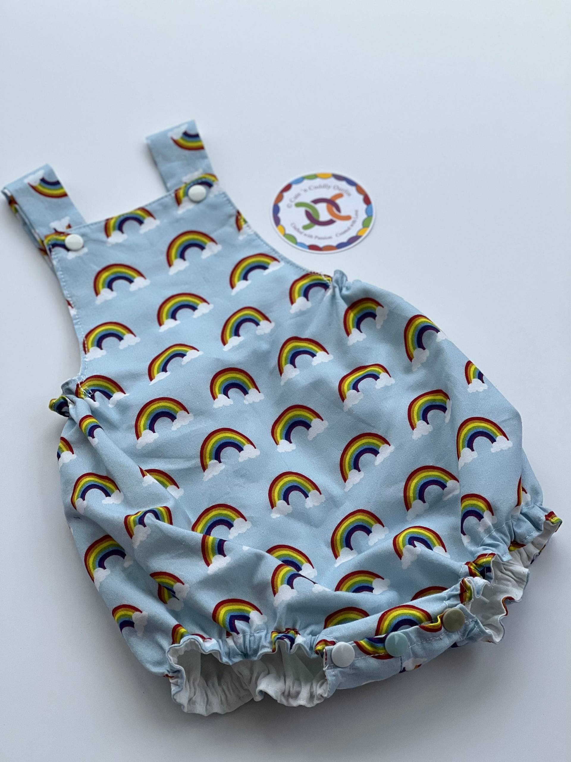 Regenbogen Baby Strampler Outfit von CutenCuddlyOutfits