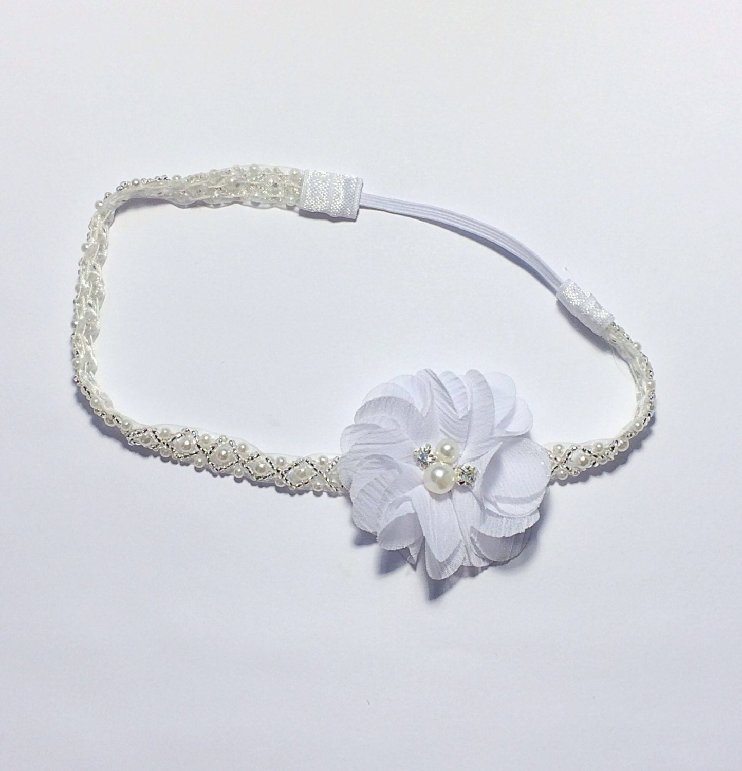 Weiß Taufe Stirnband, Perlen Und Stirnband Taufe, Weiße Blumenmädchen Kommunion-Stirnband Weiß Taufe Stirnband, Perlen Und Stirnband Taufe, Weiße Blumenmädchen Kommunion-Stirnband von CutieCoutureCo