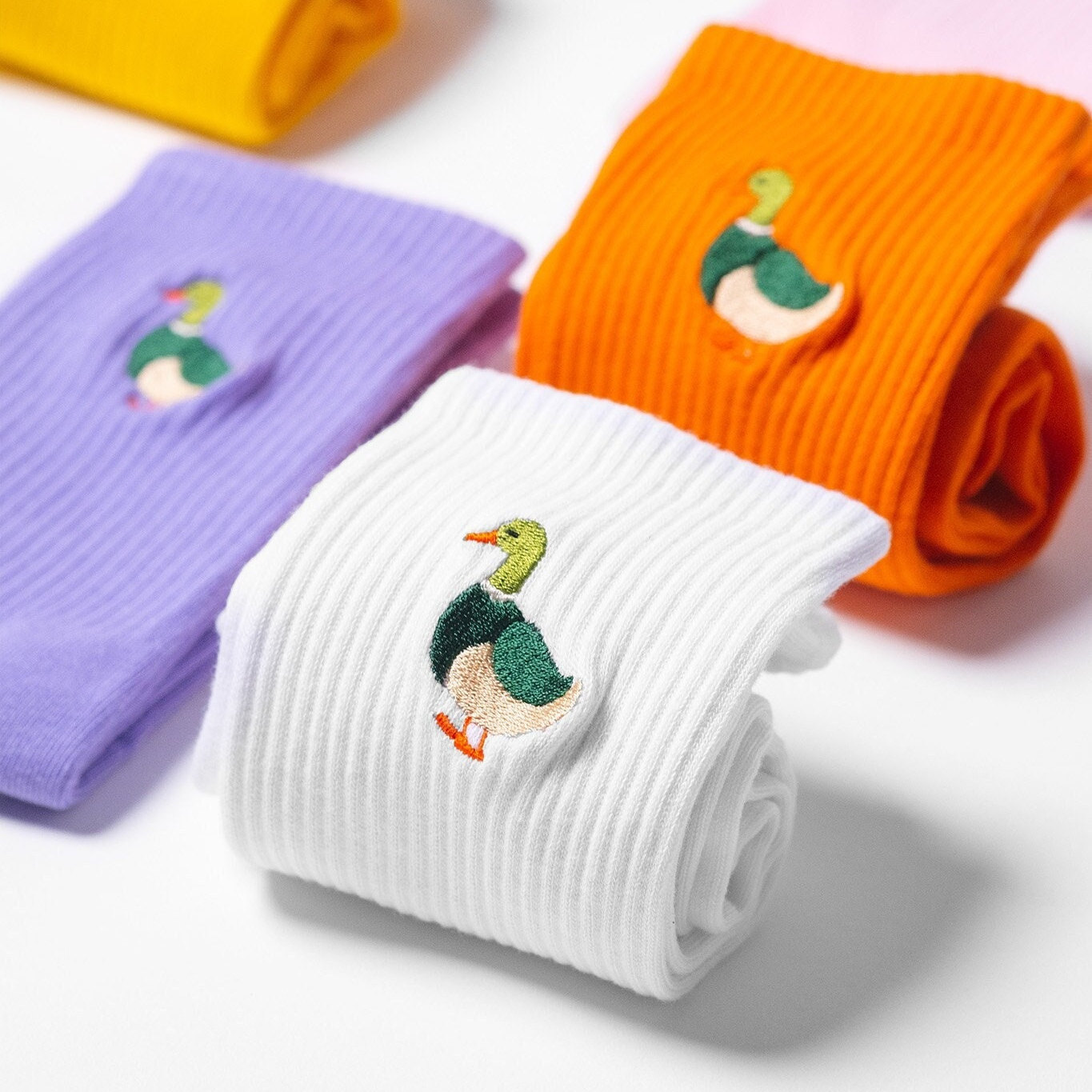 Duck Socks - Uk Embroidery Niedliche Unisex Crew Socke | Made To Order Fröhliche, Coole, Lustige, Unisex Socken Tolle Geschenkidee Für Ihn Sie von CuzyCo