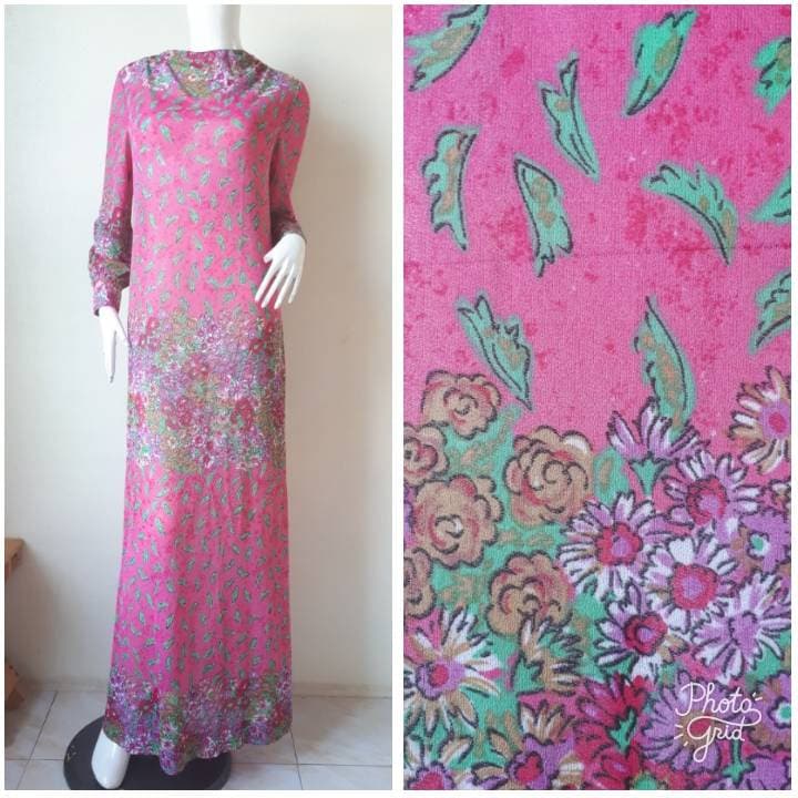 Vintage 70Er Jahre Durchsichtig Boho Blumenkleid, Maxi Blumenkleid Größe M-L von CvintageLand