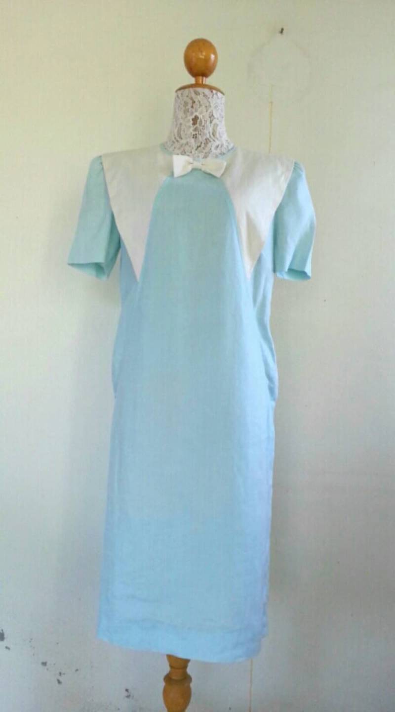 Vintage Courreges Leinen Kleid Größe 9A3 Passt Medium von CvintageLand