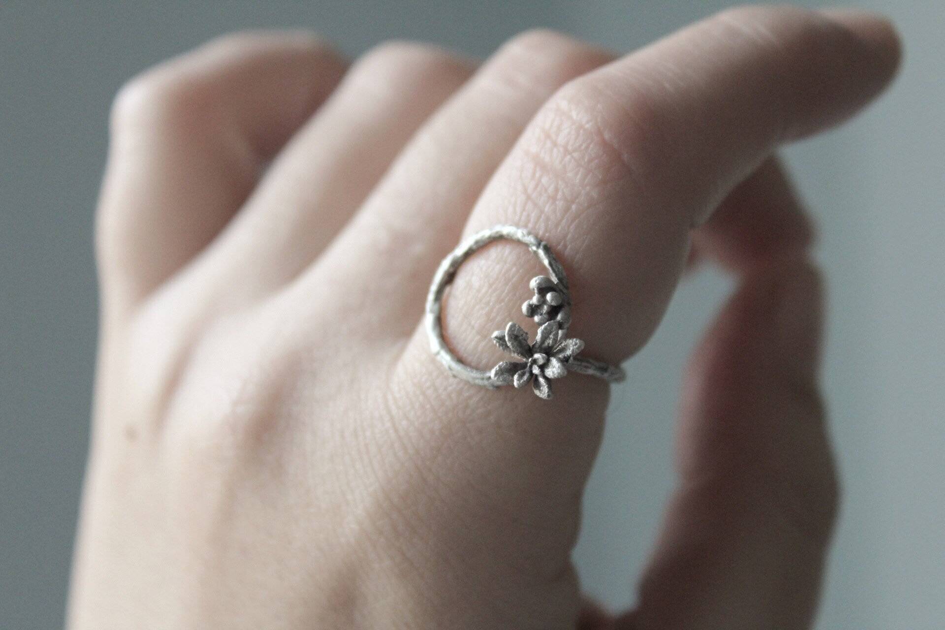 sterling Silber Sukkulenten Kreis Ring - Natur Inspirierter Schmuck Für Schicke Eleganz von CyKLu