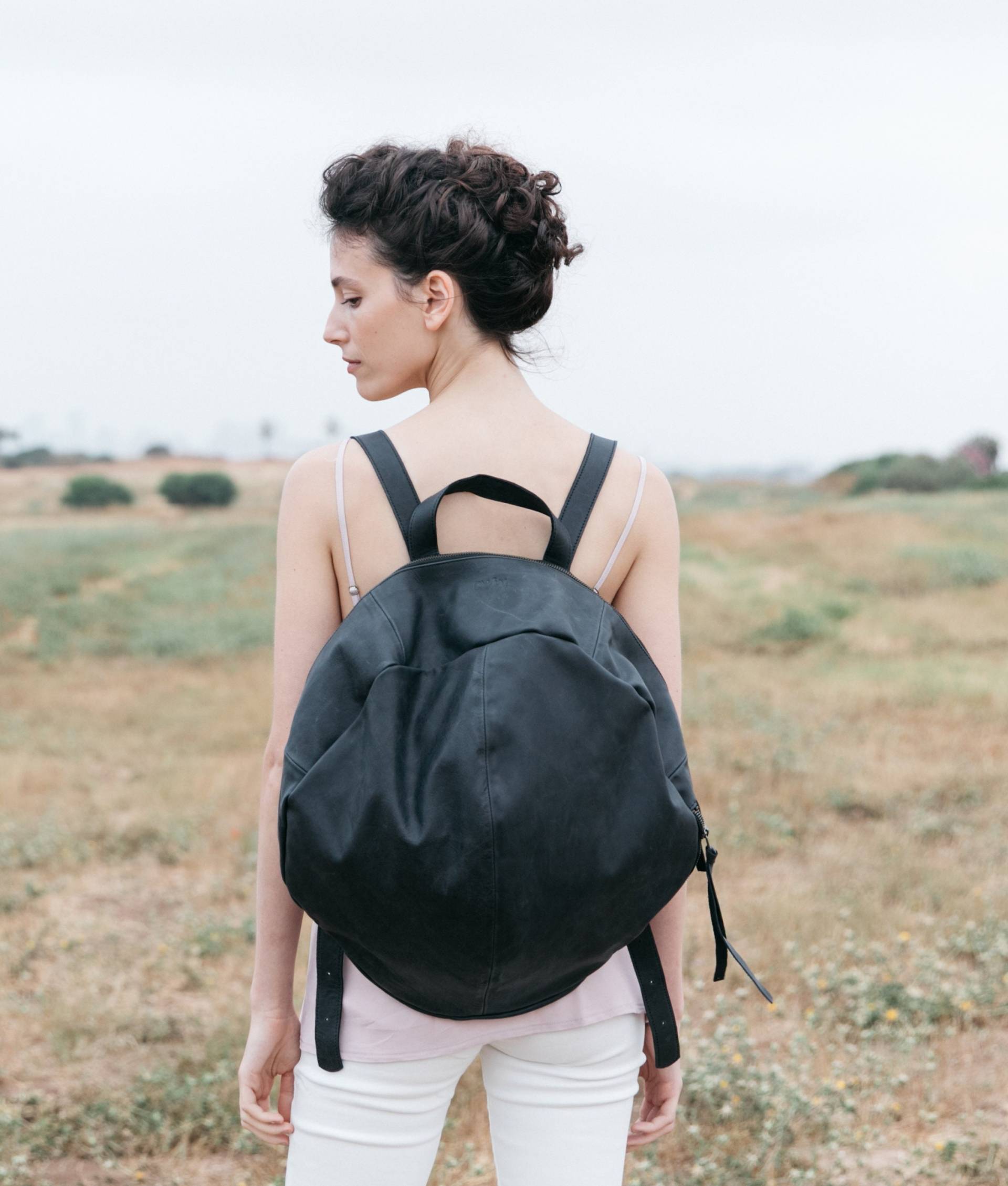 Leder Rucksack Geldbörse, Frauen Lederrucksack, Laptop-Rucksack, Großer Rucksack, Schwarzer Lederrucksack von CyanByMiriWeiss