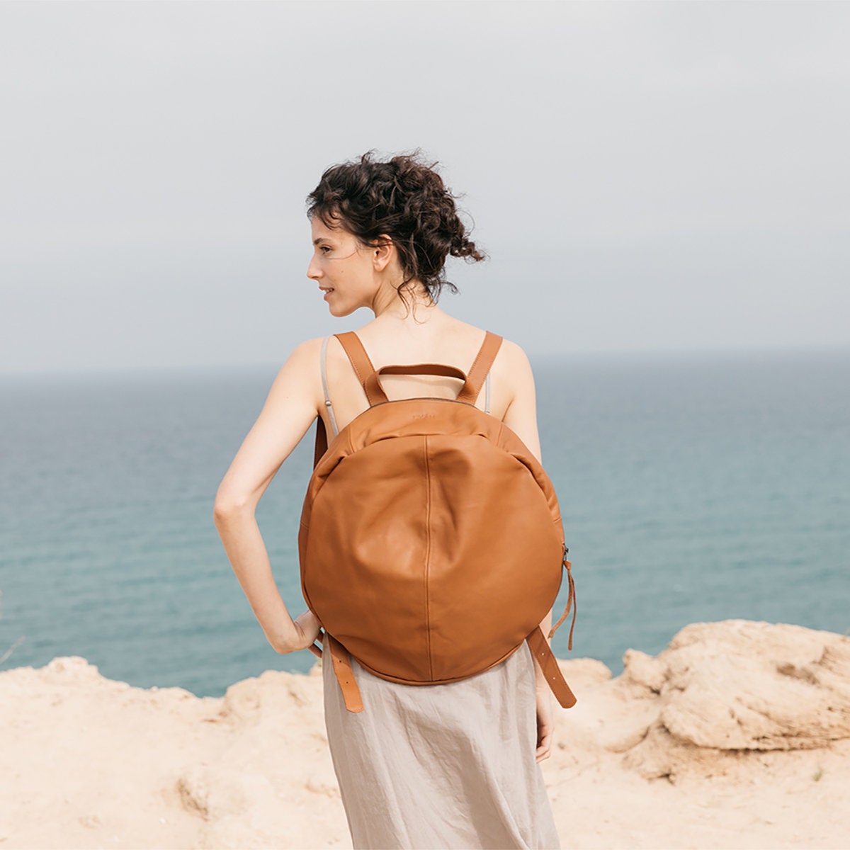 Lederrucksack, Laptoptasche, Reisetasche, Computertasche, Honigbraune Ledertasche, Handarbeit - Honey Brown Brixton von CyanByMiriWeiss