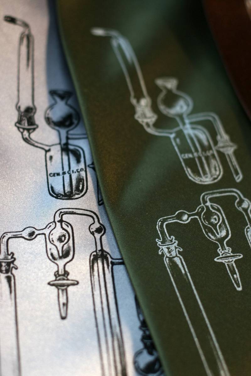 Chemie Krawatte. Wissenschaftliche Experiment Siebdruckkrawatte. Männer Krawatte - Farbe Und Breite Nach Wahl von Cyberoptix