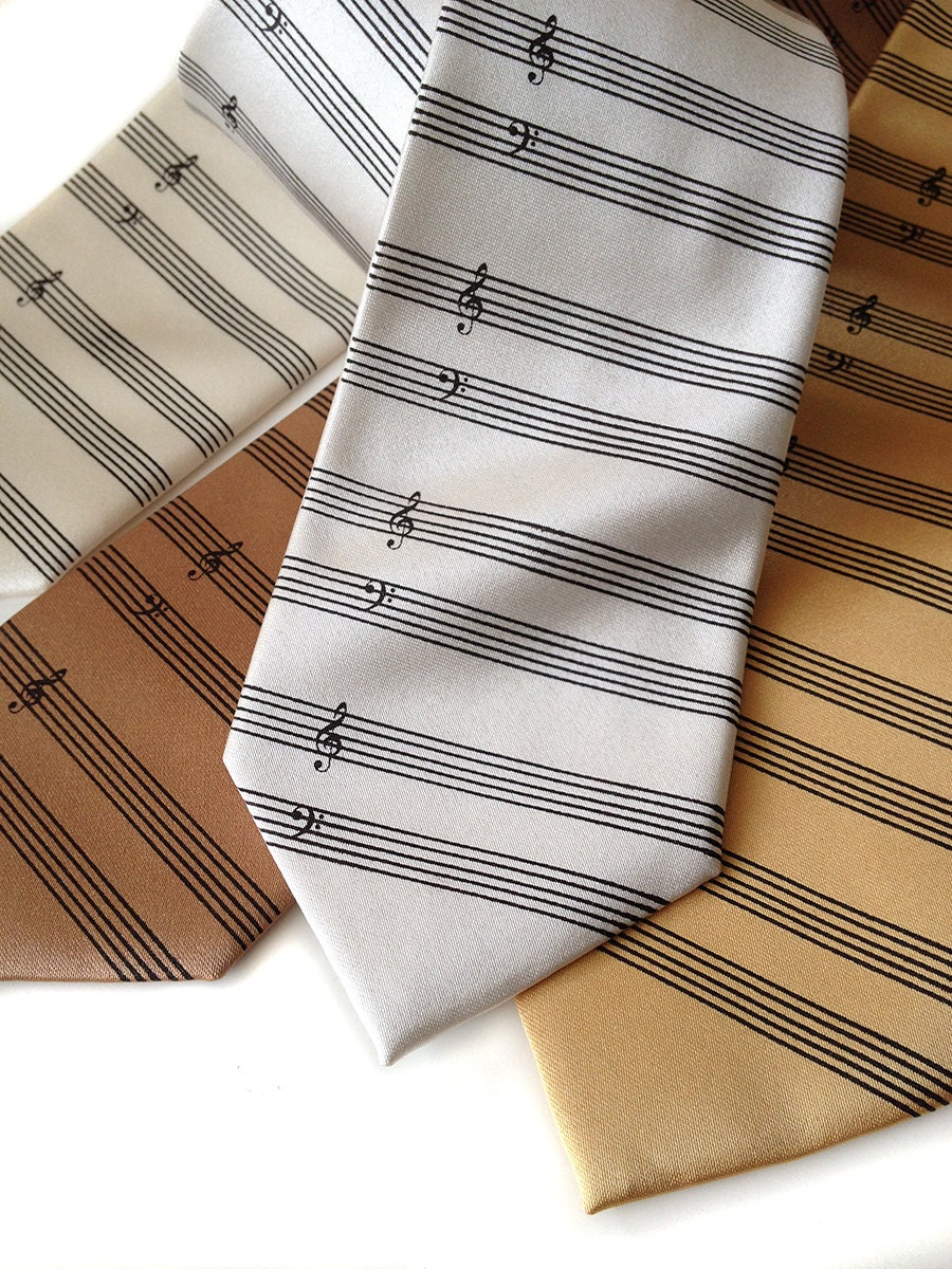 Musik Manuskript Papier Krawatte. Noten Musiker-Herrenkrawatte. Perfektes Geschenk Für Klassik, Symphonie, Klavier, Orchester Musik Manuskript Papier Krawatte. Noten Musiker-Herrenkrawatte. Perfektes Geschenk Für Klassik, Symphonie, Klavier, Orchester von Cyberoptix