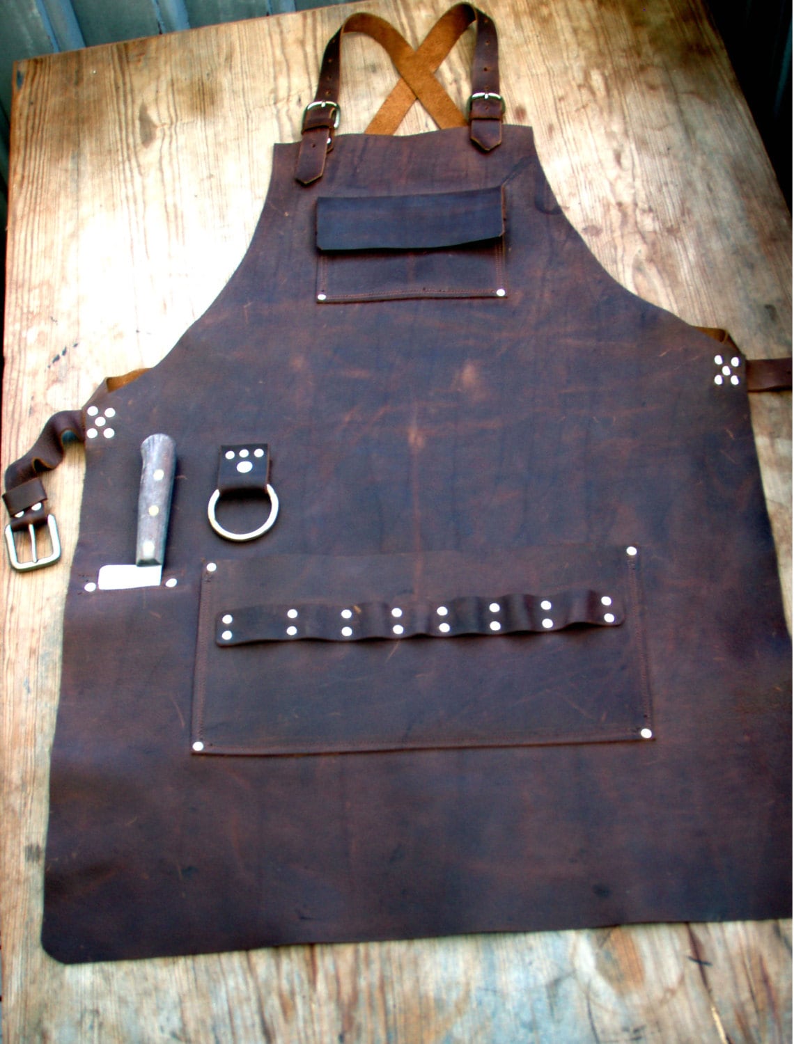 Koch Schürze Aus Leder Mit Messer-Scheide Taschen Koch Schürze Aus Leder Mit Messer-Scheide Taschen von CyclonaDesigns
