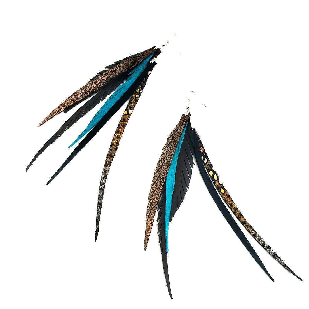 Lange Doppellagige Leder Feder Ohrringe Mit Sterling Silber Lange Doppellagige Leder Feder Ohrringe Mit Sterling Silber von CyclonaDesigns