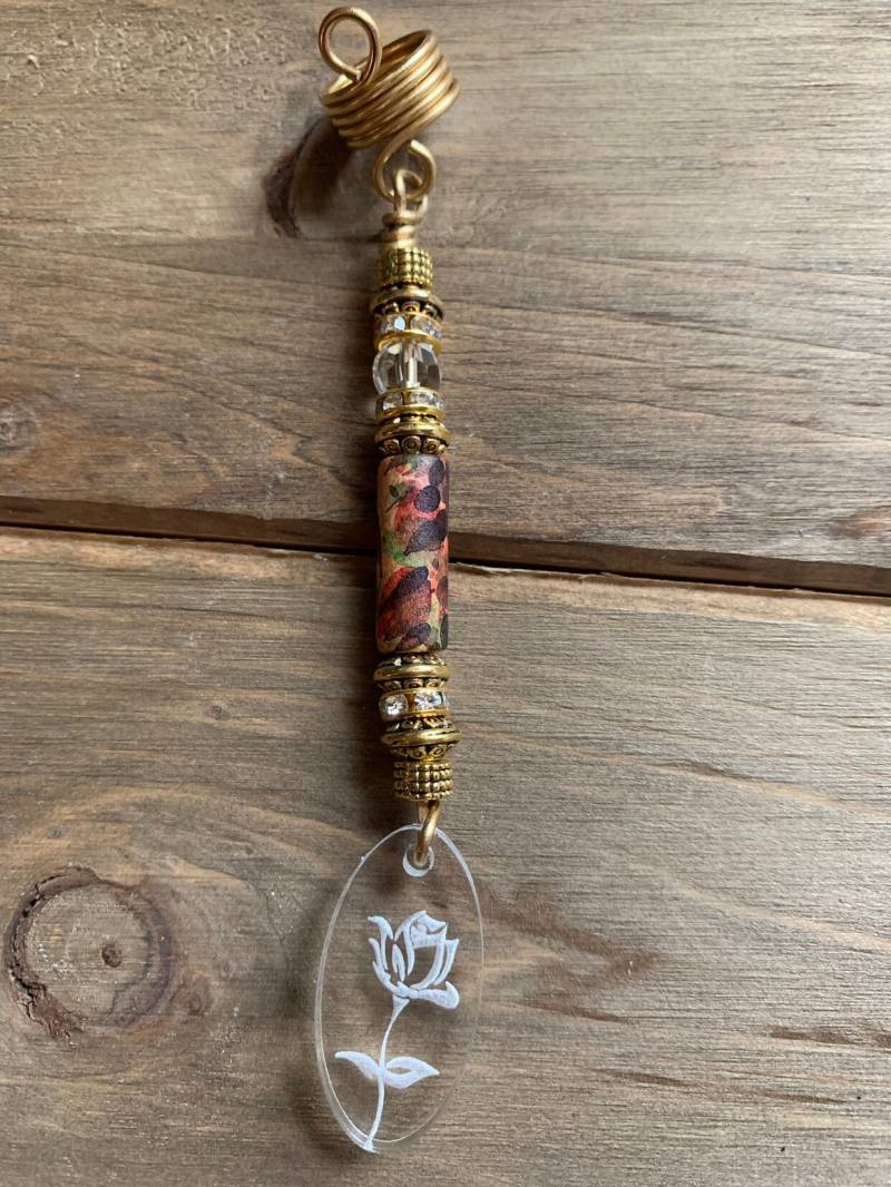 Designs Von Cyere Rose Etched Charm Lok Und Braid Focal Stück von CyeresCloset