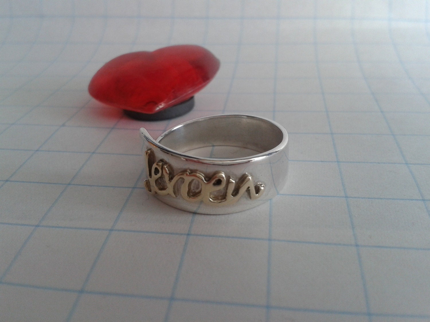 Personalisierter Namensring Gold Auf Silber Als Trauerschmuck Oder Für Andere Anlässe Personalisierter Namensring Gold Auf Silber Als Trauerschmuck Oder Für Andere Anlässe von CygneSilverDesign