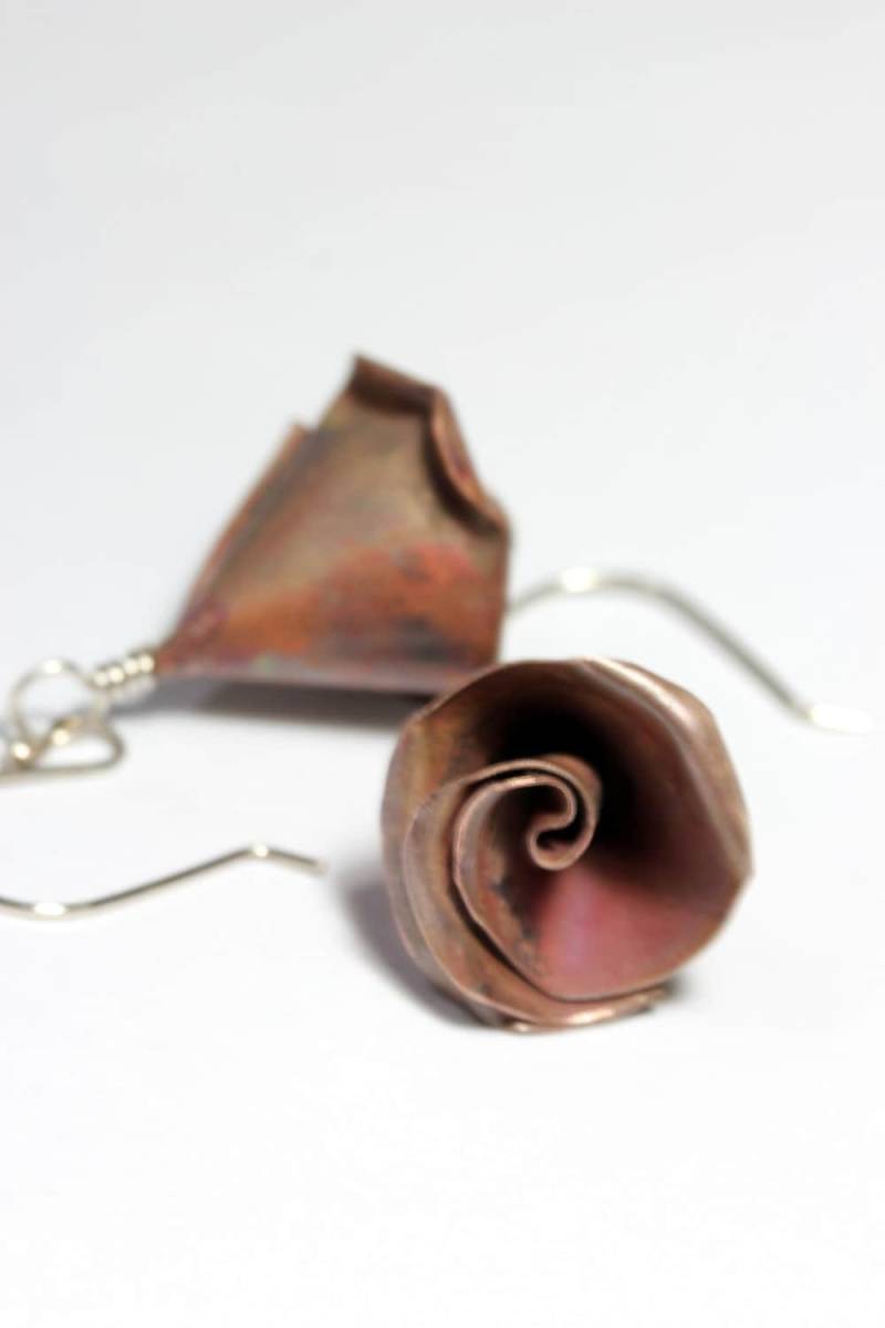 Mini Rose Ohrringe - Kupfer von CynthiaDelGiudice