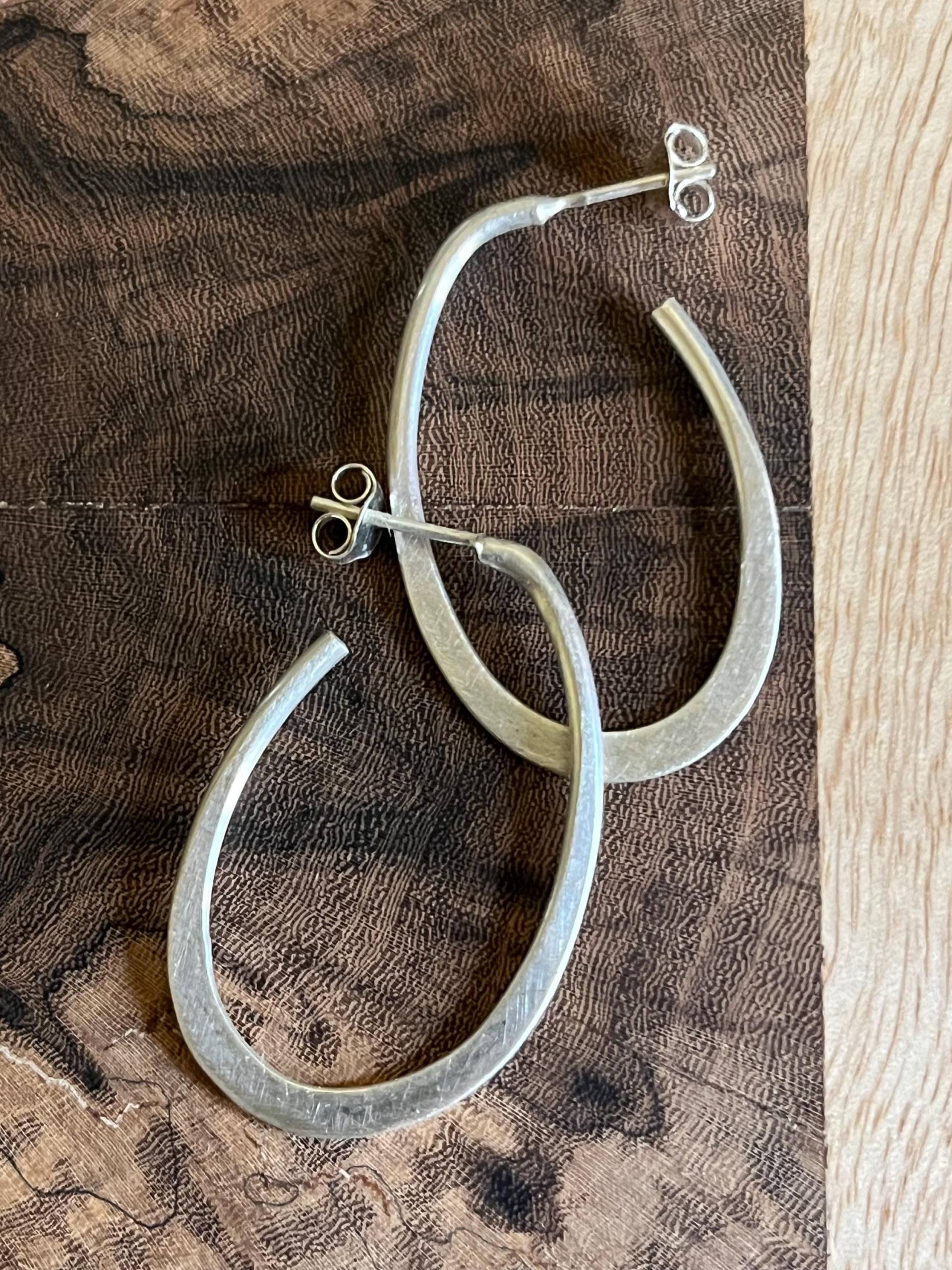 Oval Sterling Silber Hoop Ohrringe von CynthiaDelGiudice