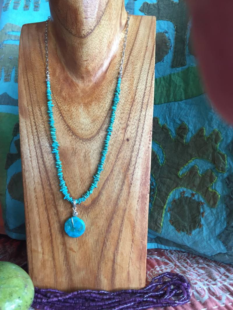 Anhänger Mit Türkis-Scheibe Sterling Silberkette Goldener Matrix von CynthiaMoonArtisans