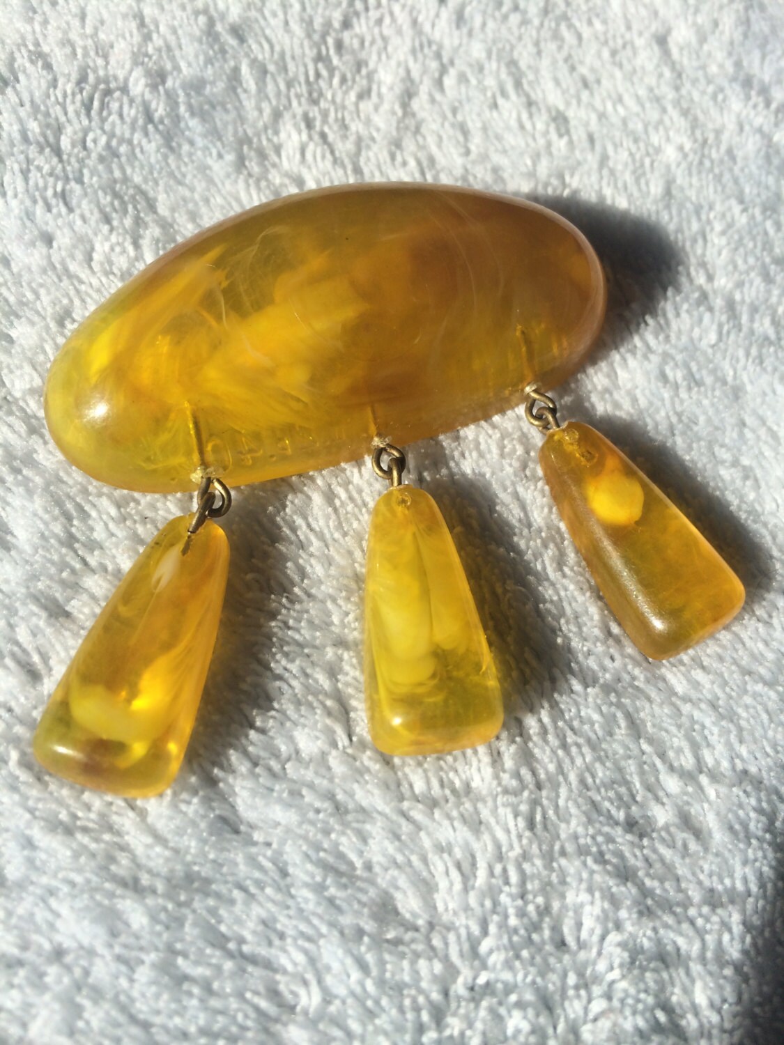 Künstlichen Bernstein Und Metall/Art Deco Vintage Schmuck von Cynthyaa