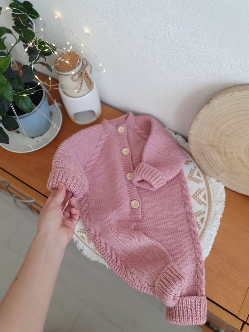 Baby Latzhose Set Gestrickt Latzhose, Mütze, Blouse | 6-9 Monate von CzechToys