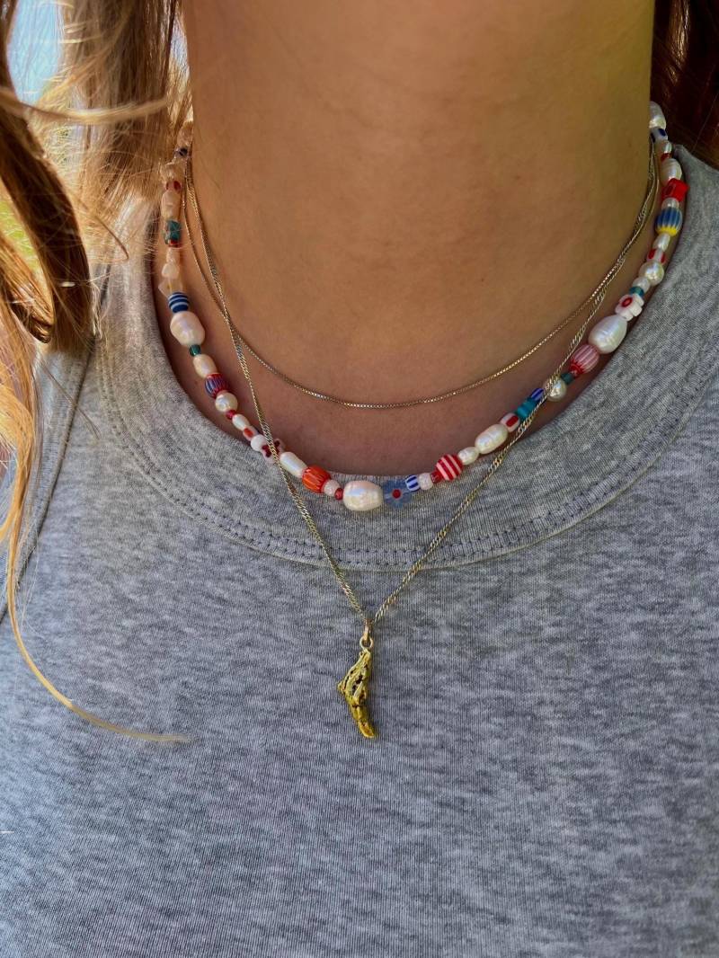 Süßwasserperlen-Halskette Mit Bunten Highlights, Liebevoll Handgemachte Perlenkette, Colorful Necklace von CzykShop