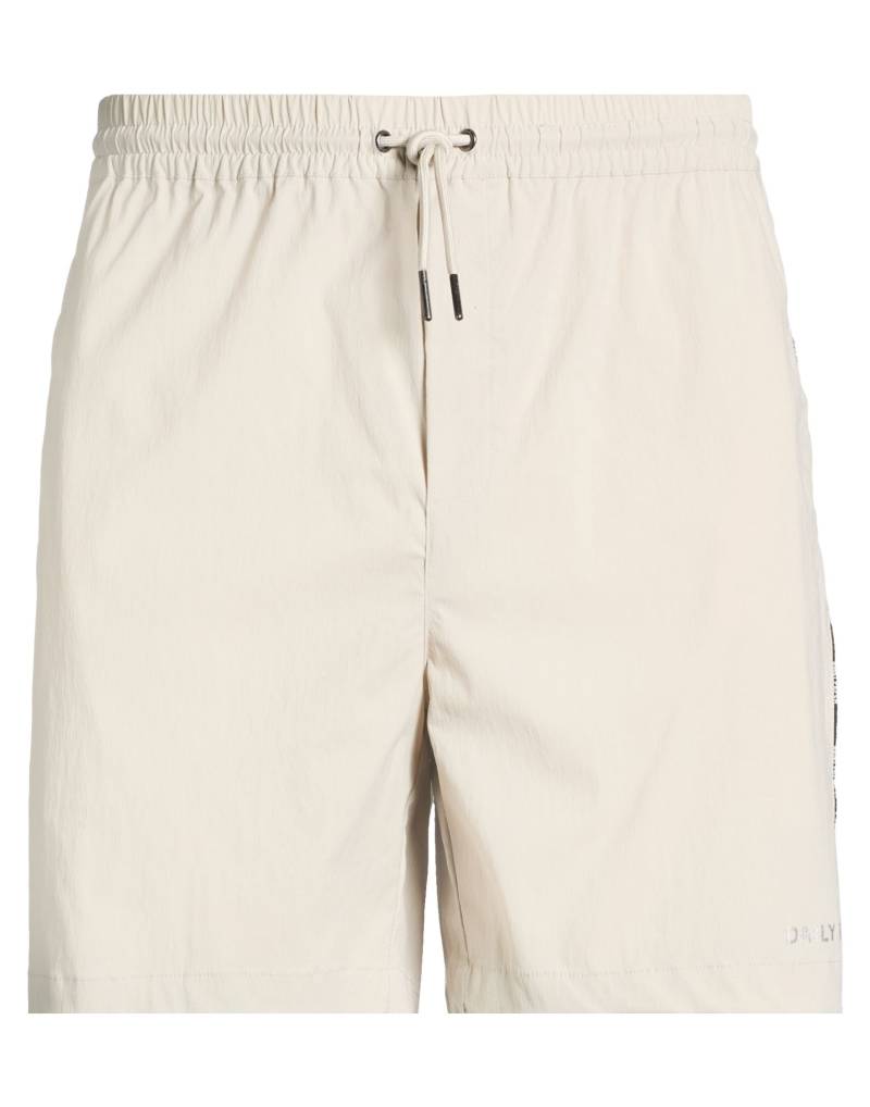 DAILY PAPER Shorts & Bermudashorts Herren Hellgrau von DAILY PAPER