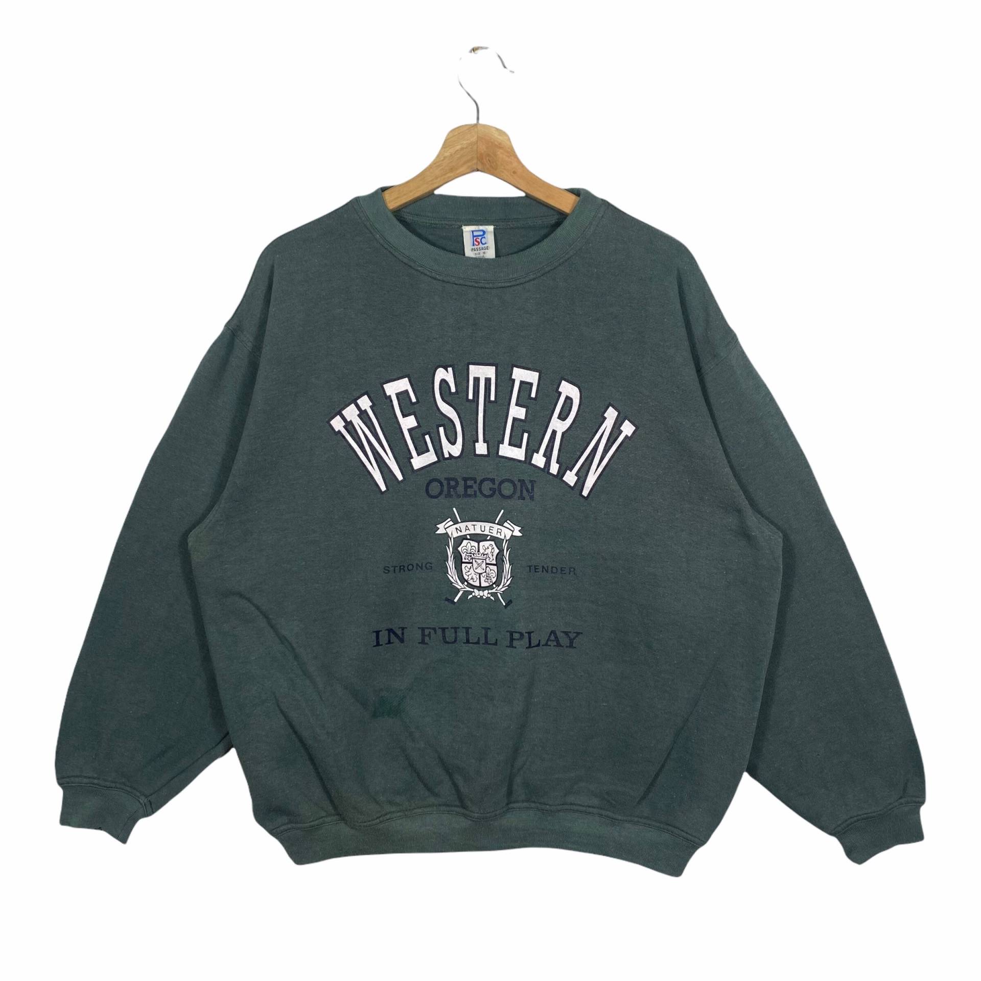 Vintage 90Er Western Oregon in Full Play University Sweatshirt M Size But Fit To L Größe Grün Farbe von DAMBROWNByDAM