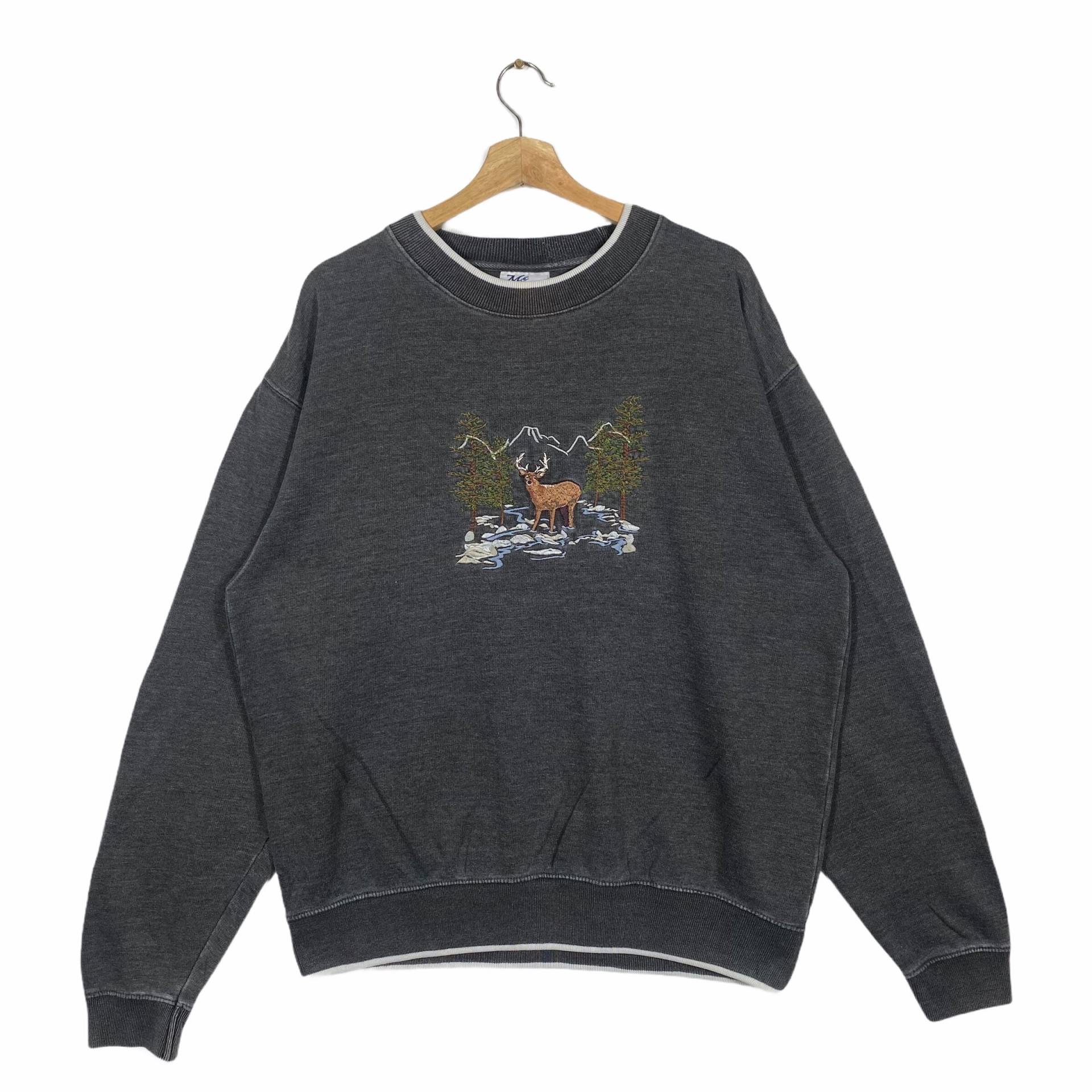 Vintage Hirsch Sweatshirt Animal Snow Winter Habitat Grau Farbe Crewneck Größe L von DAMBROWNByDAM