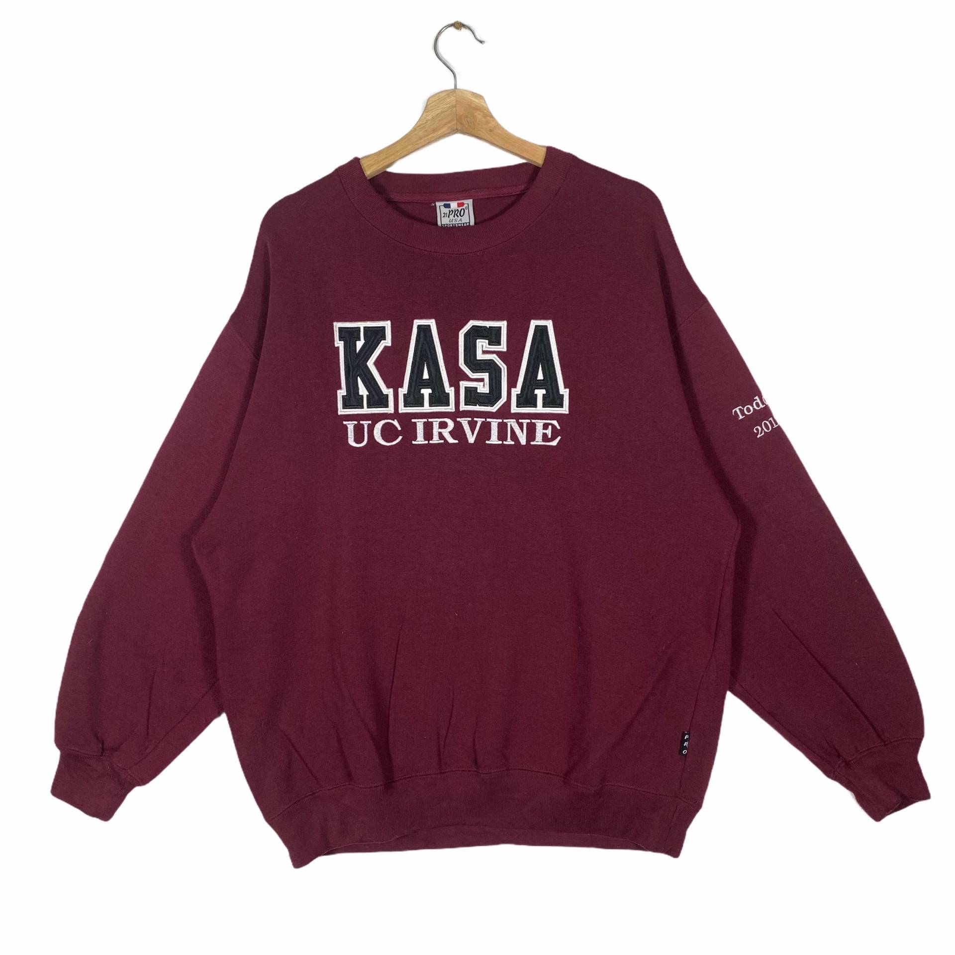 Vintage Korean American Student Association Kasa Uc Irvine Sweatshirt L Größe Kastanienbraun von DAMBROWNByDAM