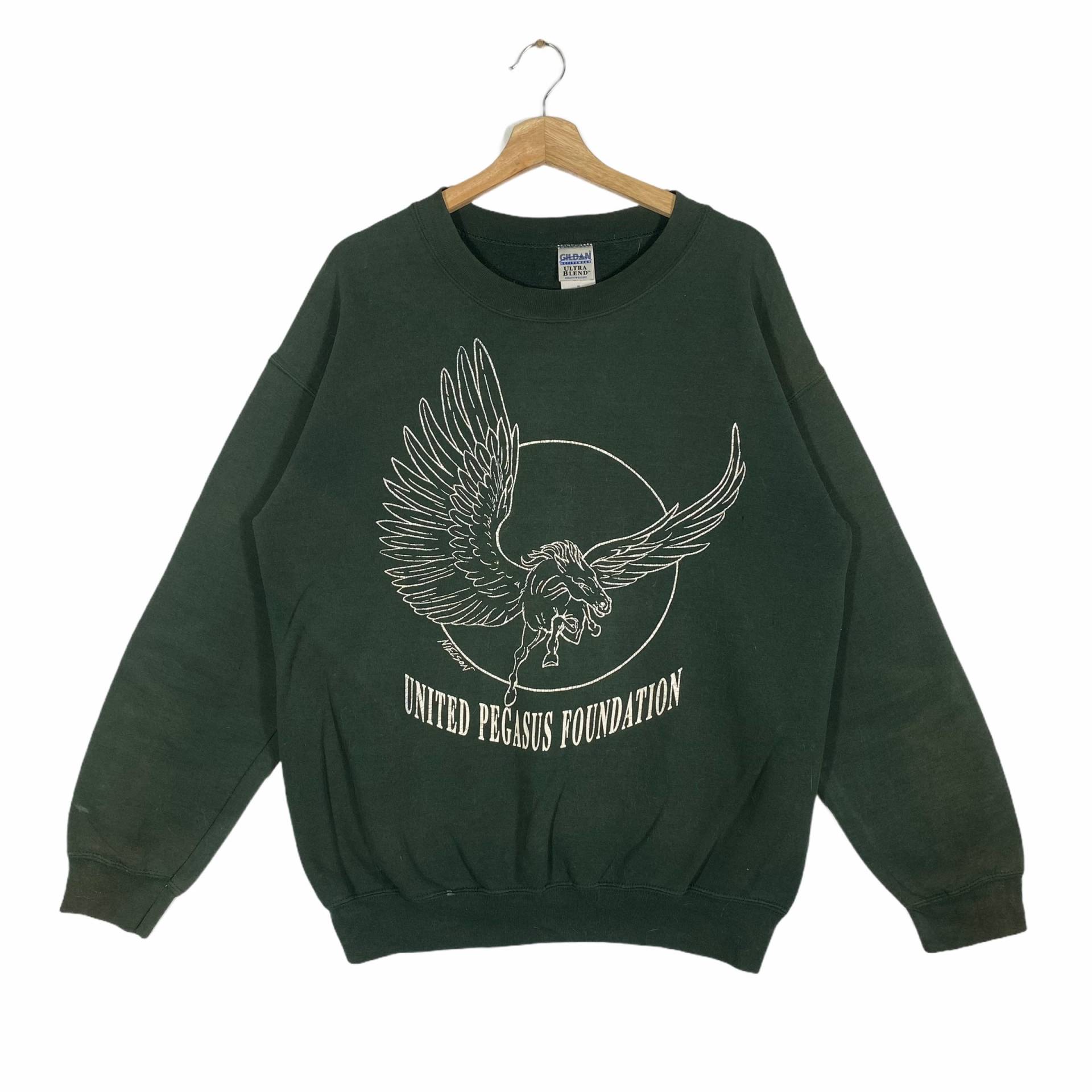 Vintage United Pegasus Foundation Sweatshirt M Größe Grüne Farbe von DAMBROWNByDAM