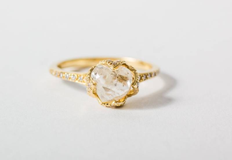 2 Karat Rohdiamant Verlobungsring, Alternativer Verlobungsring Gold von DANAKRESPIJEWELRY