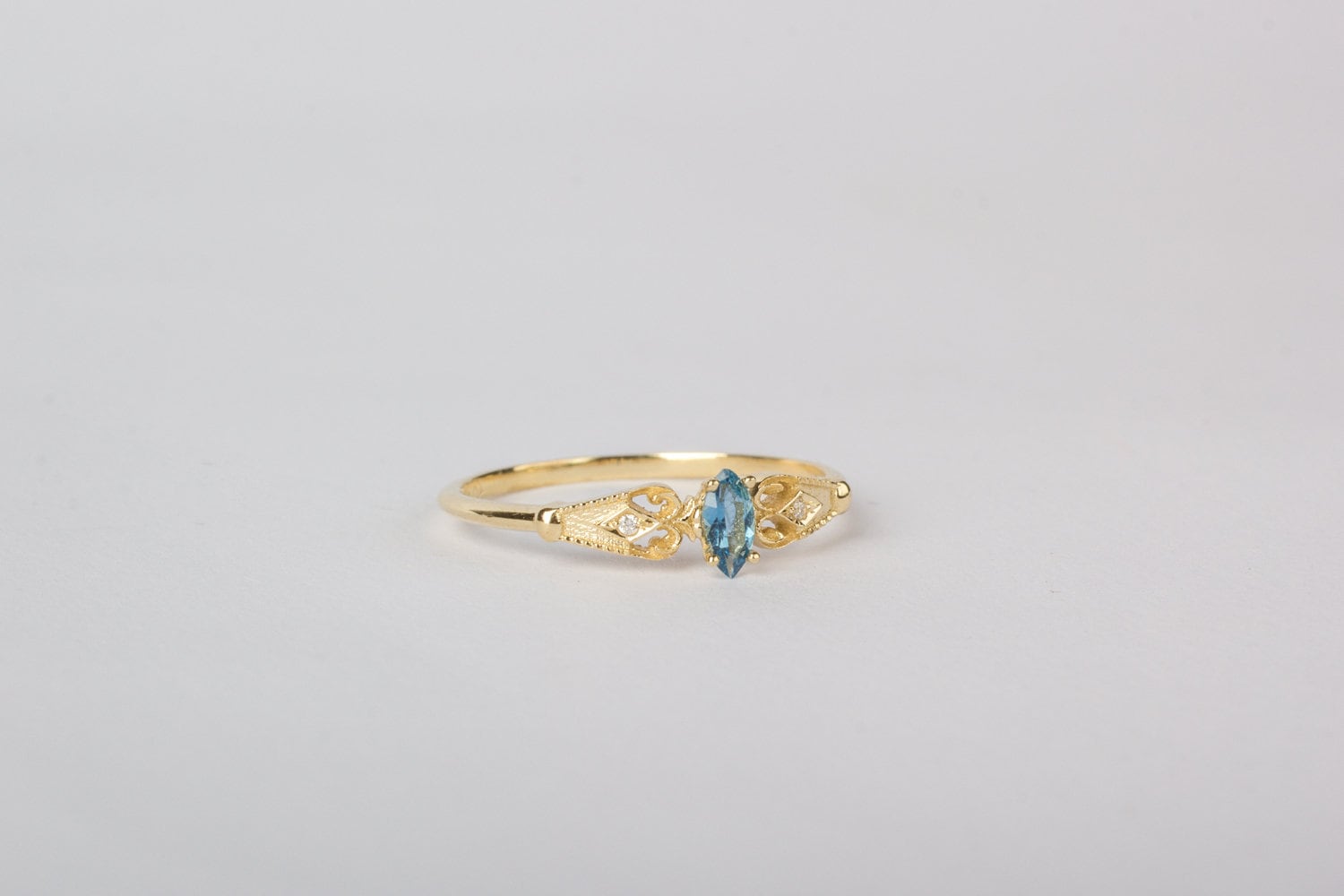 Aquamarin Verlobungsring Gold, Gold von DANAKRESPIJEWELRY