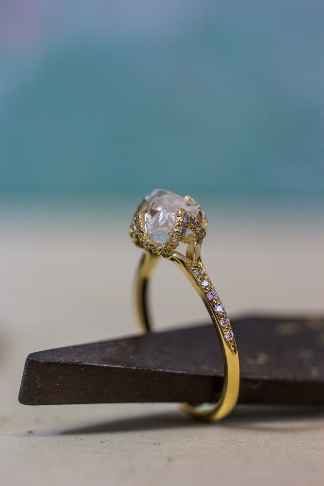 Rohdiamant Verlobungsring, 2 Karat Verlobungsring von DANAKRESPIJEWELRY