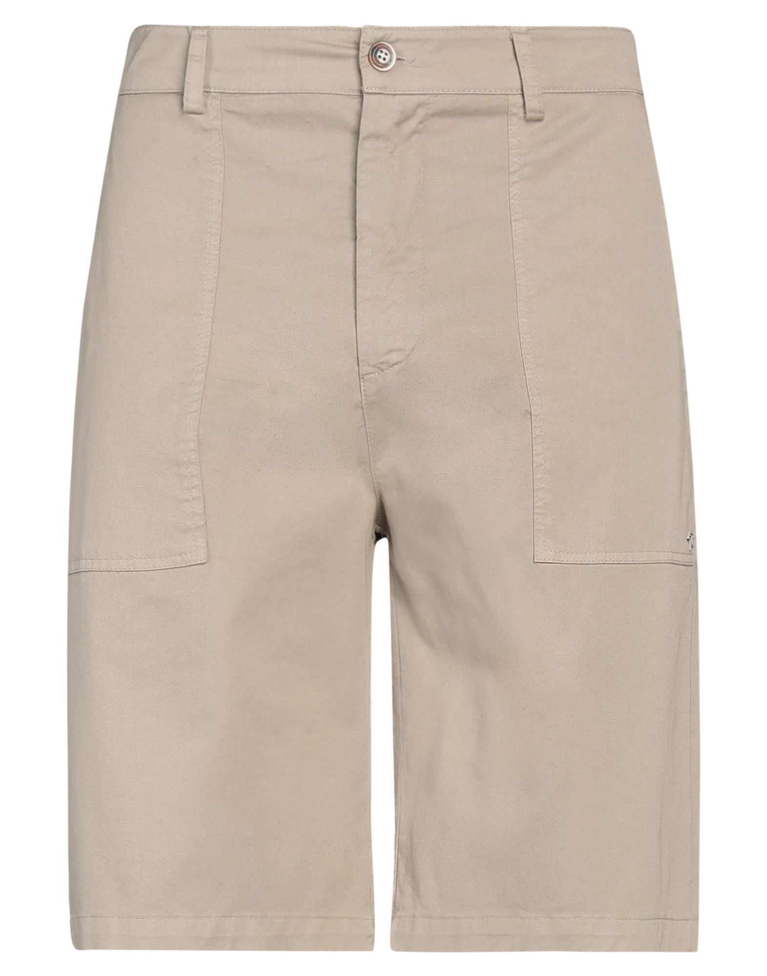 DANIELE ALESSANDRINI HOMME Shorts & Bermudashorts Herren Beige von DANIELE ALESSANDRINI HOMME