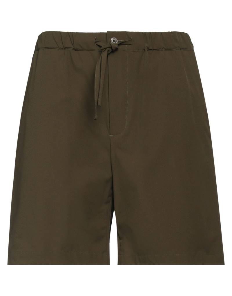DANIELE ALESSANDRINI Shorts & Bermudashorts Herren Militärgrün von DANIELE ALESSANDRINI