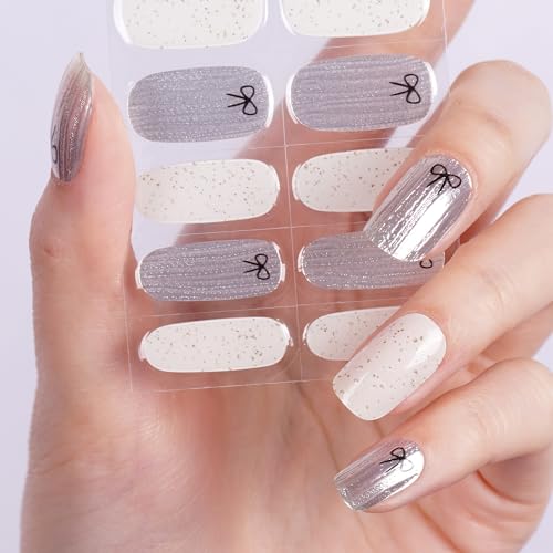 DANNI & TONI Halb ausgehärtete Gel Nagelfolien (Silver Embrace) Silber Schleife Goldglitter Glänzend Nagelset uv Gel Nagelfolie Nagelsticker Nageldesign Selbstklebend Wraps 28 Aufkleber von DANNI & TONI